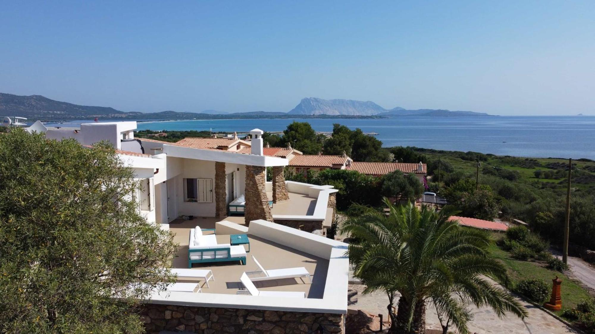 Amoreddu San Teodoro  Exterior photo
